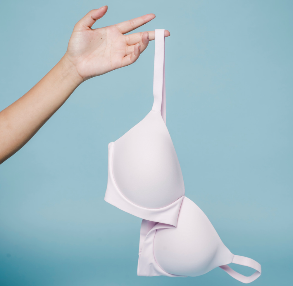 Is it normal to have red marks from bra at the end of the day?